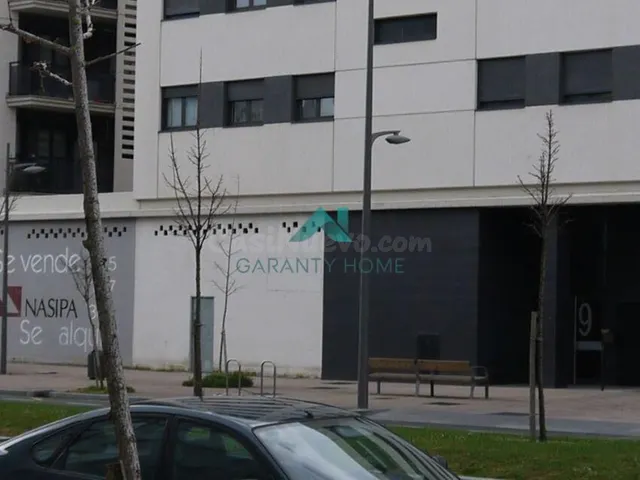 Se vende local en Vitoria - foto 3