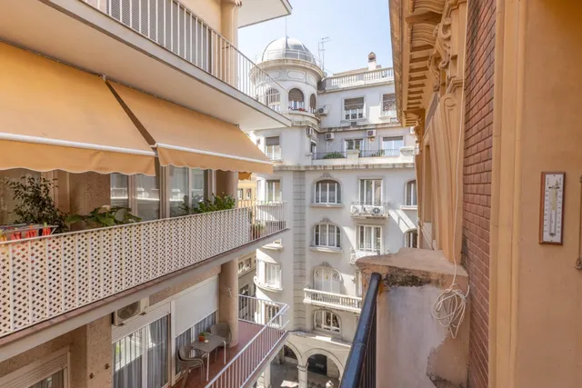 EXCLUSIVA VIVIENDA SEÑORIAL EN ANGEL GANIVET, EN PLENO CORAZON DE GRANADA — 43