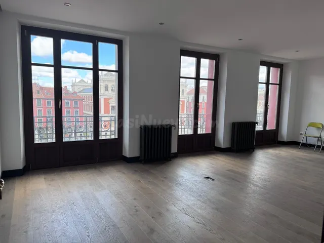 MONCASA VENDE PISO EN UNA DE LAS CALLES MAS EMBLEMATICAS DE  - foto 2