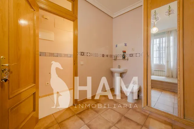 Piso 6 habitaciones 151m² en venta - San Nicasio — 26