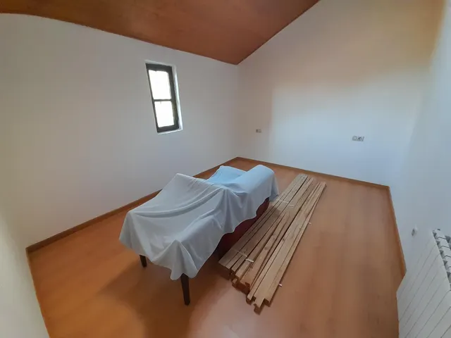 CASA ESTILO RUSTICO CON JARDIN EN CANEDO. EL BIERZO — 28