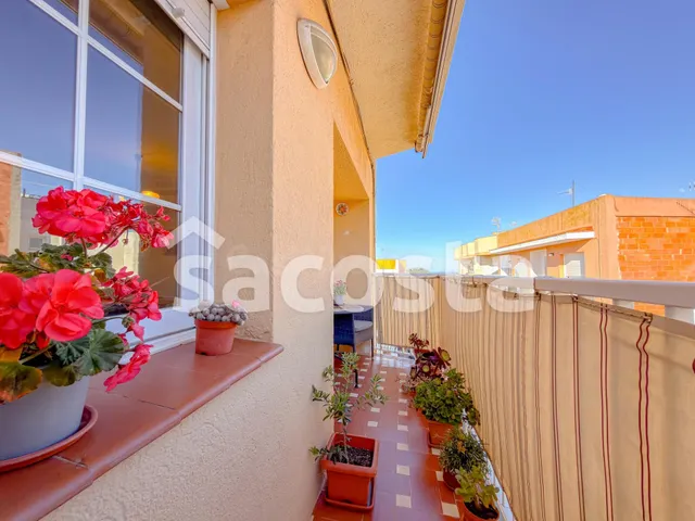 Piso con vistas al mar y a la montaña en Els Pavos, Blanes — 5