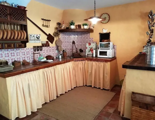 VENTA CASA CON PATIO EN VILLALUENGA DEL ROSARIO — 2