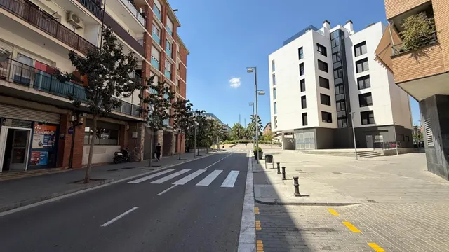 Piso 80m2 en Martorell con gran potencial inversor - foto 4