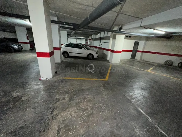 GARAJE SUBTERRANEO EN PLENO CENTRO DE ALICANTE - foto 2