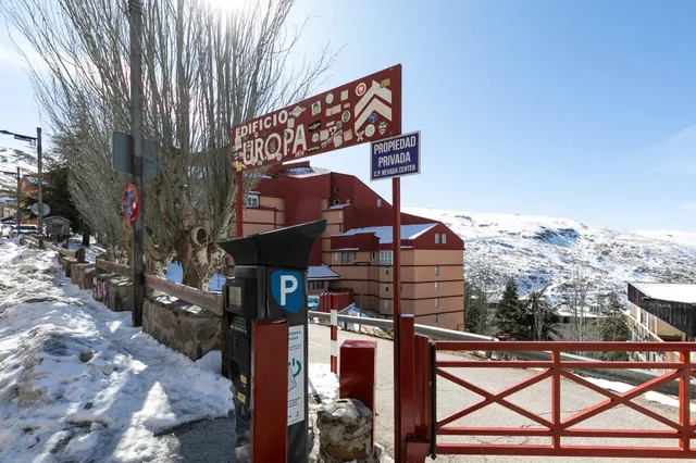**Dúplex en Sierra Nevada: Tu Refugio Ideal en el Edificio Europa** — 30