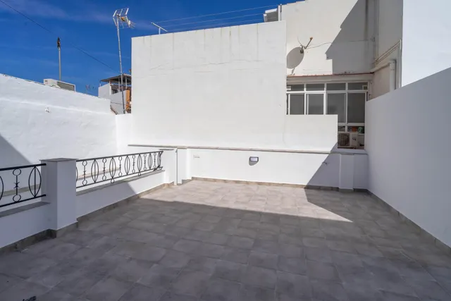 Apartamento en zona céntrica con plaza de parking y amplia terraza — 15