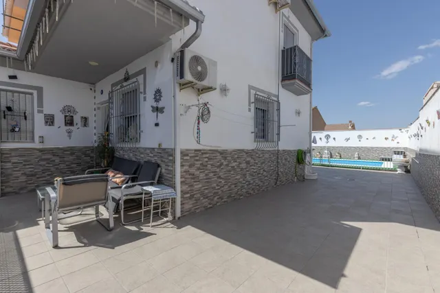 Chalet 3 habitaciones 113m² en venta - Zona aeropuerto — 8