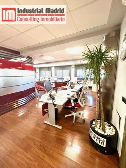EDIFICIO DE OFICINAS EN ALQUILER Y VENTA EN ARGANDA DEL REY — 7