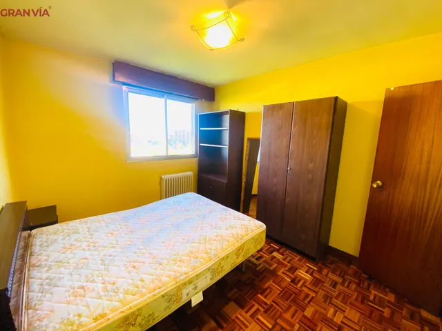 Amplio piso en venta en el centro de Logroño — 23