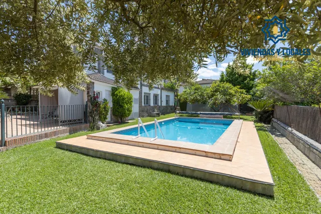 Vivienda Exclusiva en Urbanización Viñas del Rey – Otura — 50