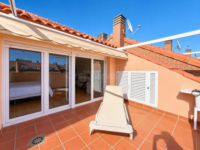 Adosado en venta en Barrio Divina Pastora – Tómbola - foto 3