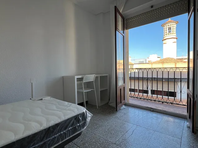 Piso en Alquiler cerca del CEU Cardenal Herrera solo para estudiantes — 10