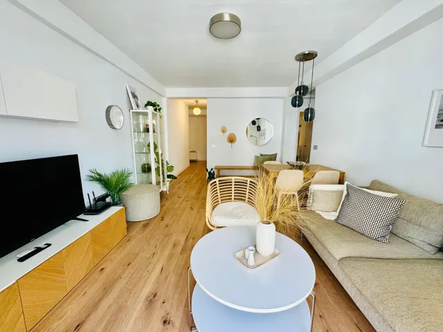 ¡¡¡¡¡ ATENCIÓN INVERSORES!!!!  PISO DE 4 habitaciones CON LICENCIA TURÍSTICA CON ALTA RENTABILIDAD — 12