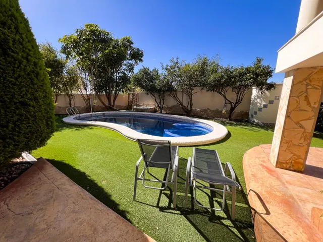 Villa 5 habitaciones 300m² en venta - Centro de la Ciudad Quesada — 44
