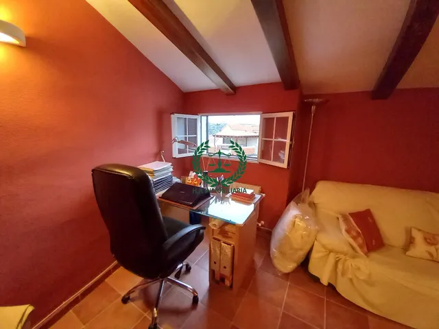 SE VENDE CHALET INDEPENDIENTE EN VENTURADA (SIERRA NORTE)  . JARDIN Y TERRAZA — 46