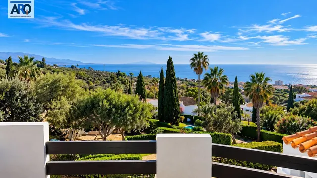 Ático dúplex con vistas al mar y terraza en Vistalmar Duquesa — 8