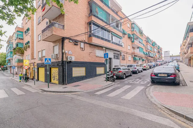 Ático totalmente reformado de 3 dormitorios y equipado listo para vivir con vistas despejadas en la mejor zona del cerrillo de maracena — 35