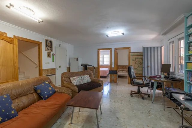 ESPECTACULAR CASA CON PISCINA EN LAS GABIAS — 50