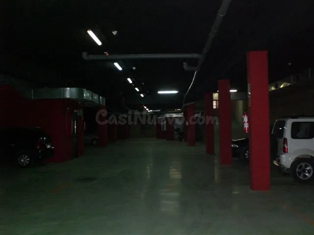 Parking 9m² en alquiler - Casc Antic - foto 3