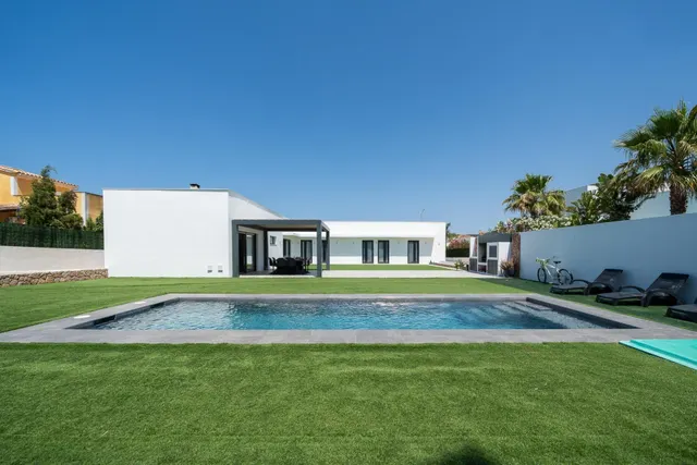 Espectacular unifamiliar Moderno con Piscina en Sa Torre – Eficiencia, Confort y Confianza. — 18