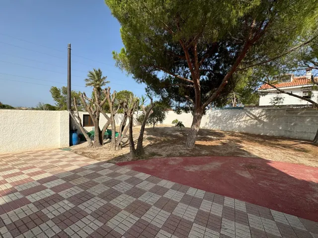 CHALET INDEPENDIENTE EN VENTA EN LAS PAULINAS-HOGAR PROVINCIAL ALICANTE — 28