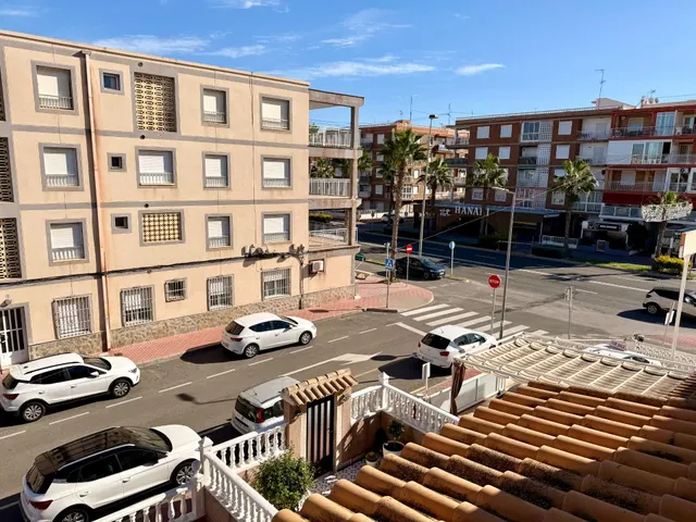 Adosado en planta alta en El Paraíso, Torrevieja — 30