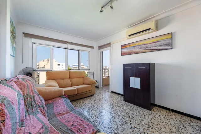 Piso luminoso con terraza y bonitas vistas en Palma
