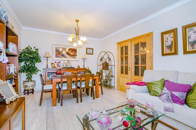 Fantástica casa adosada con gran patio, sótano habitable y e - foto 5