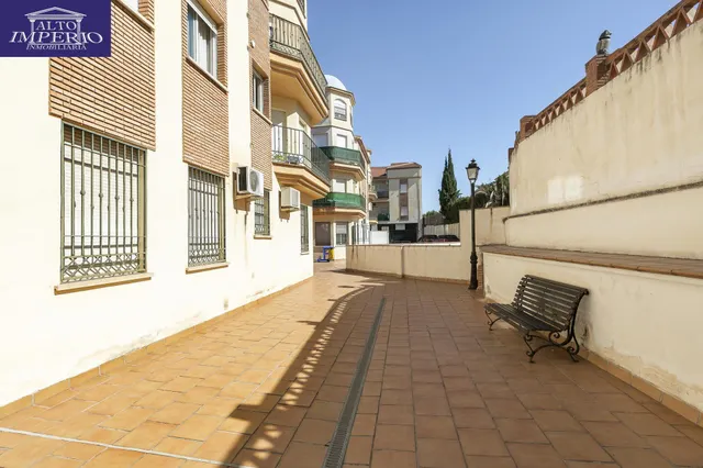 Piso con garaje y trastero — 9
