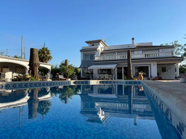 Exclusiva villa en Oliva Nova, Costa Blanca - foto 2