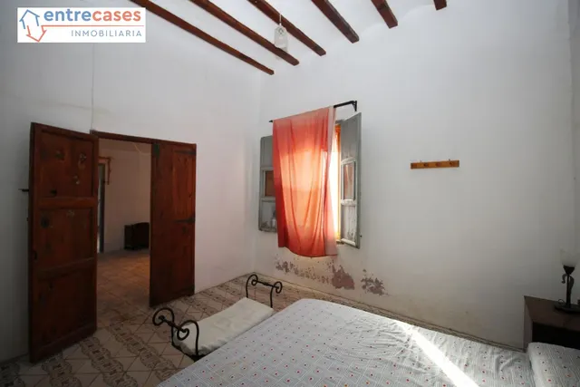 CASA DE PUEBLO EN FAURA ESPACIOSA MUCHAS POSIBILIDADES PRECIO REBAJADO — 10