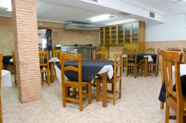 LOCAL COMERCIAL RESTAURANTE EN ARNEVA — 14
