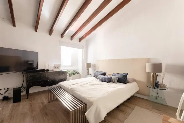 CASA URBANA DE DISEÑO — 15