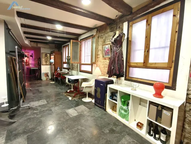 EXCLUSIVO LOCAL EN ZONA CALLE ALFONSO — 20