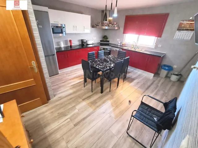 VENTA EN BARBAÑO, CASA PLANTA BAJA, COMPLETAMENTE REFORMADA,