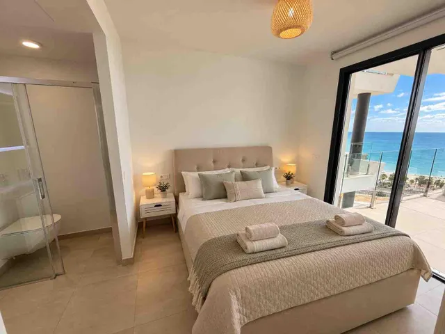 Apartamento 2 habitaciones 93m² en venta - Carvajal — 28