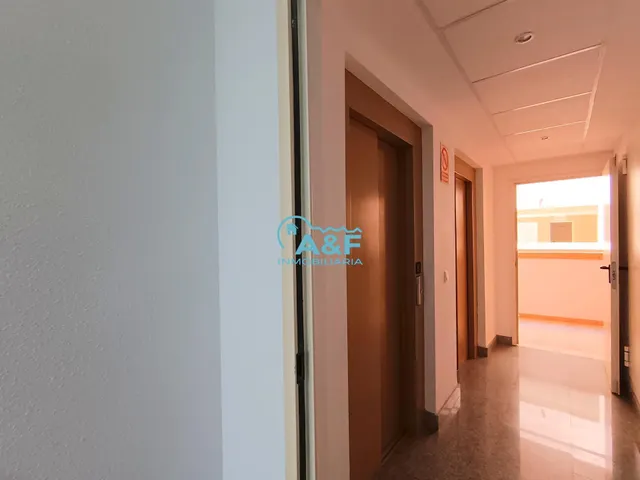 AYF INMOBILIARIA VENDE APARTAMENTO PRIMERA LINEA — 13