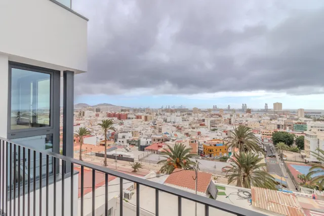 Piso en alquiler de 2 dormitorios con vistas a la ciudad — 7