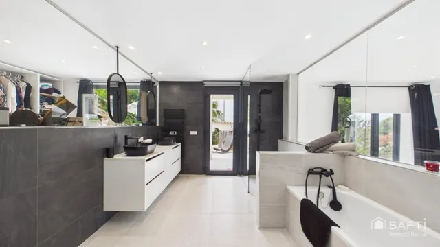 Algunas casas se visitan… otras se sienten — 37