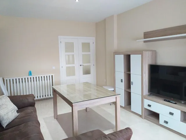 AMPLIO Y ACOGEDOR APARTAMENTO EN EL CERRO DEL VIENTO - BADAJ - foto 2