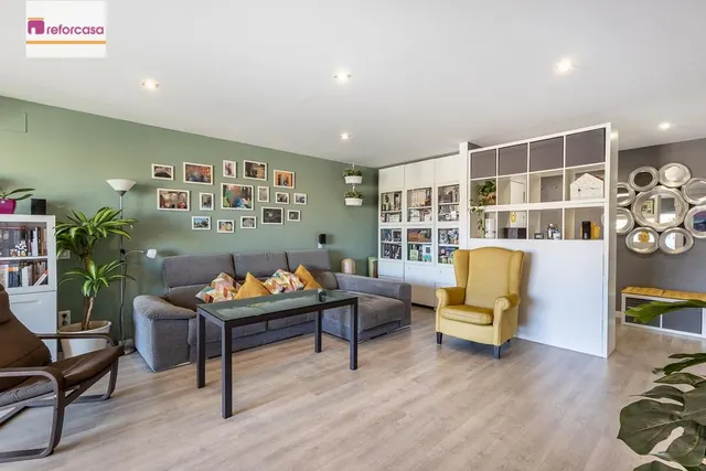 PISO REFORMADO CON VISTAS PANORÁMICAS A UN PASO DEL CENTRO DE GRANADA — 9