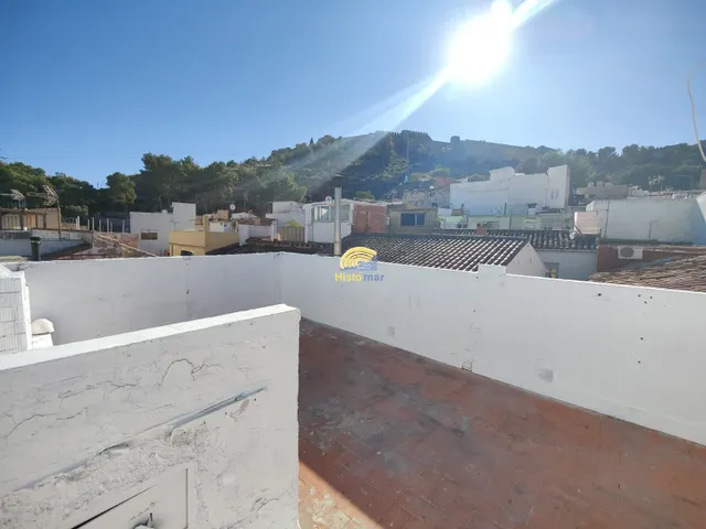 Encantadora Casa en el Casco Antiguo de Sagunto: Historia y Modernidad — 5