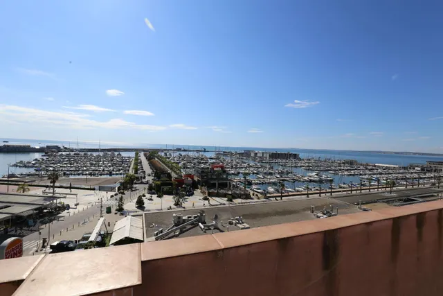 Apartamento recientemente reformado al lado del mar !!! — 44