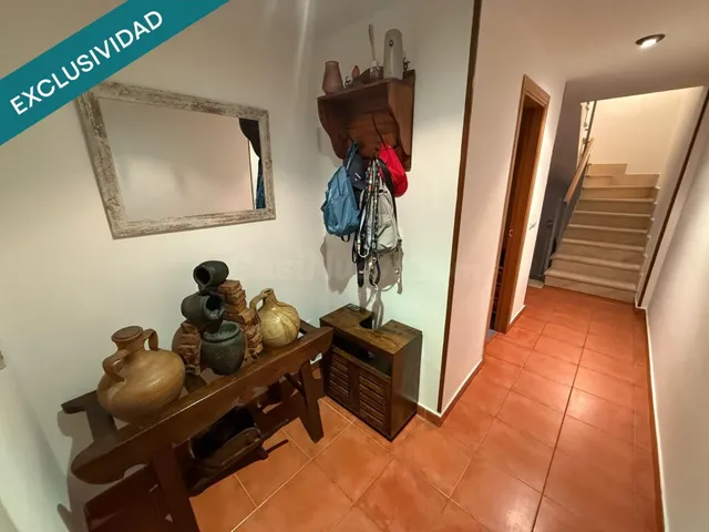 Casa adosada en calle san Jaume - foto 4