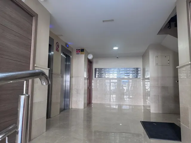 SE VENDE PISO EN CALLE MAESTRO ÁLVAREZ BEIGBEDER — 27