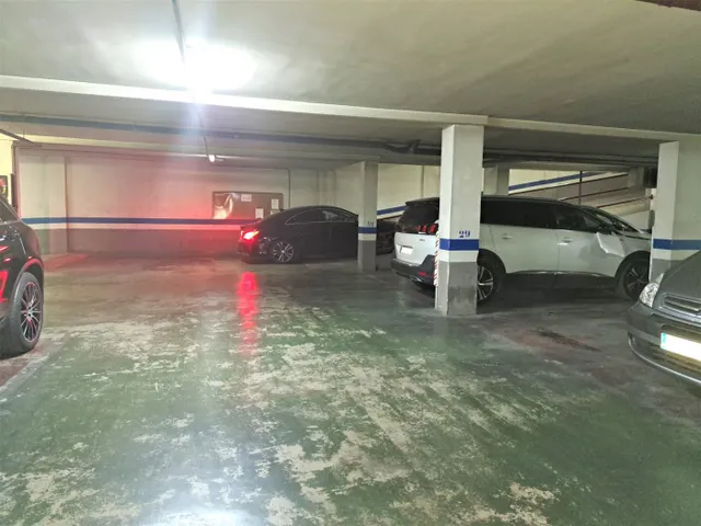 PLAZA DE GARAJE EN AVENIDA GREGORIO GEA — 4