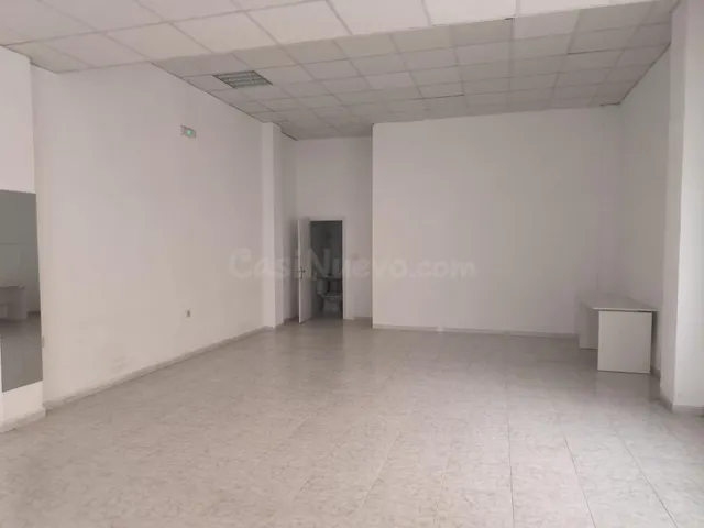 LOCAL COMERCIAL 110M POSIBILIDAD DE HACER VIVIENDA - foto 2