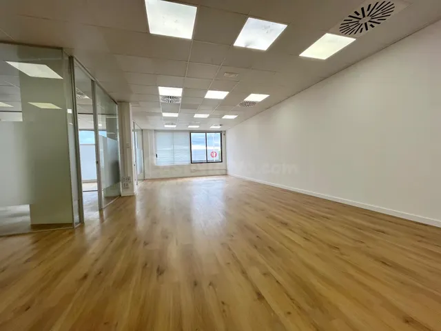 VENTA O ALQUILER AMPLIO LOCAL ACONDICIONADO PARA OFCINAS ( 2 - foto 5