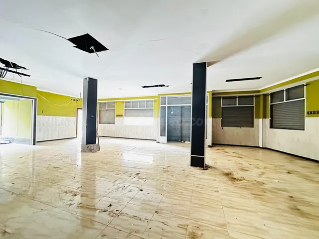LOCAL COMERCIAL EN VENTA - foto 5
